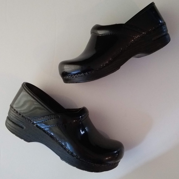 dansko size 33